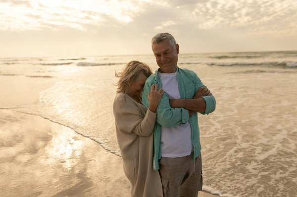 Comment les seniors peuvent-ils utiliser les technologies de santé connectée pour suivre leur activité physique?